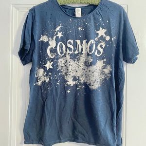 Magnolia Pearl Cosmos Tee 100% cotton OSFM washed, hung dry, 1 pinhole hilighted